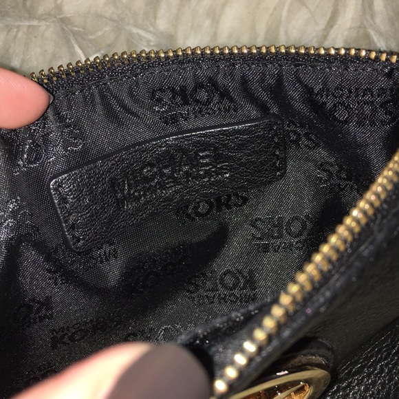 MK wristlet - Picture 6 of 7